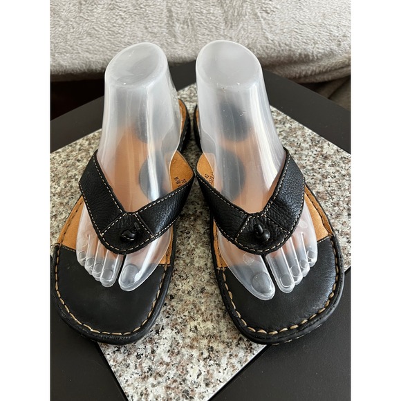 Born Shoes - Born Black Leather Thong Sandals Womens 10 Flat Flip Flops Classic Old Money